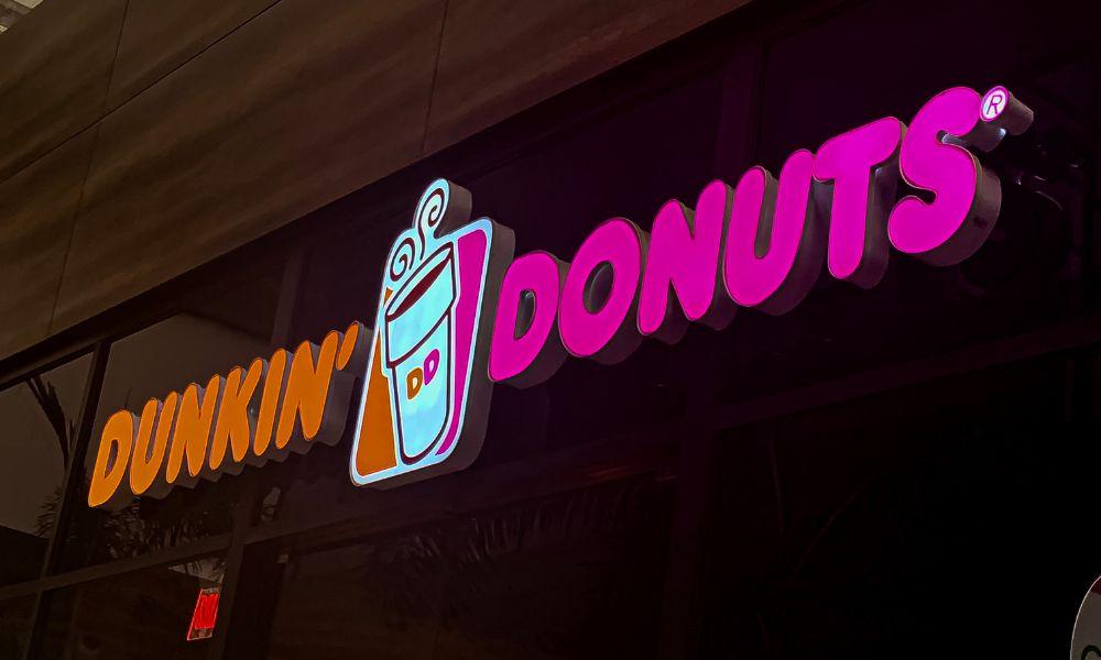 <強> Dunkin ' Donuts紫色喝:深入研究這個多彩的現象< /強> 3